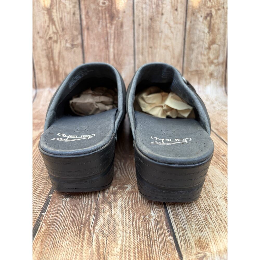 DANSKO LEANNE WOMENS BLACK LEATHER CLOG MULE TASSEL STRAP SIZE 8.5-9 - Picture 3 of 11